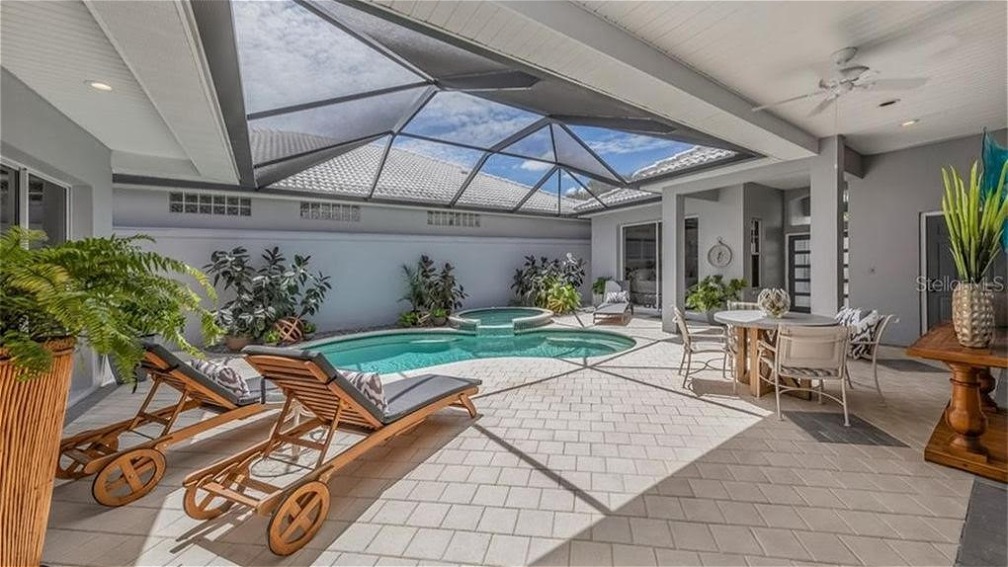 Listing# 49 Property Photo